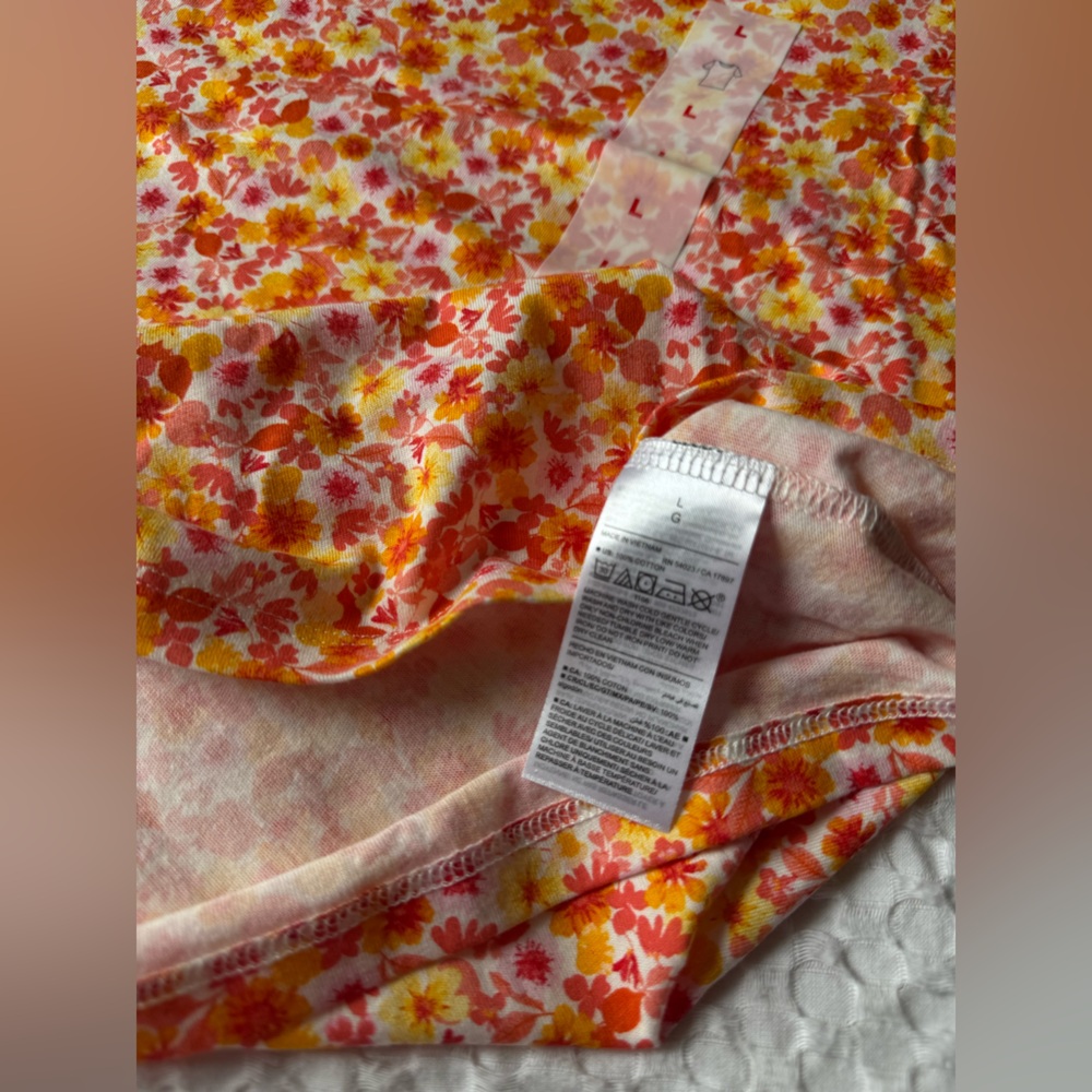 Old Navy Colorful Floral Tee - Picture 7 of 8